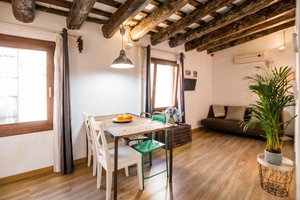 Prive Terrace In El Born, Near The Beach Apartment Barcelona